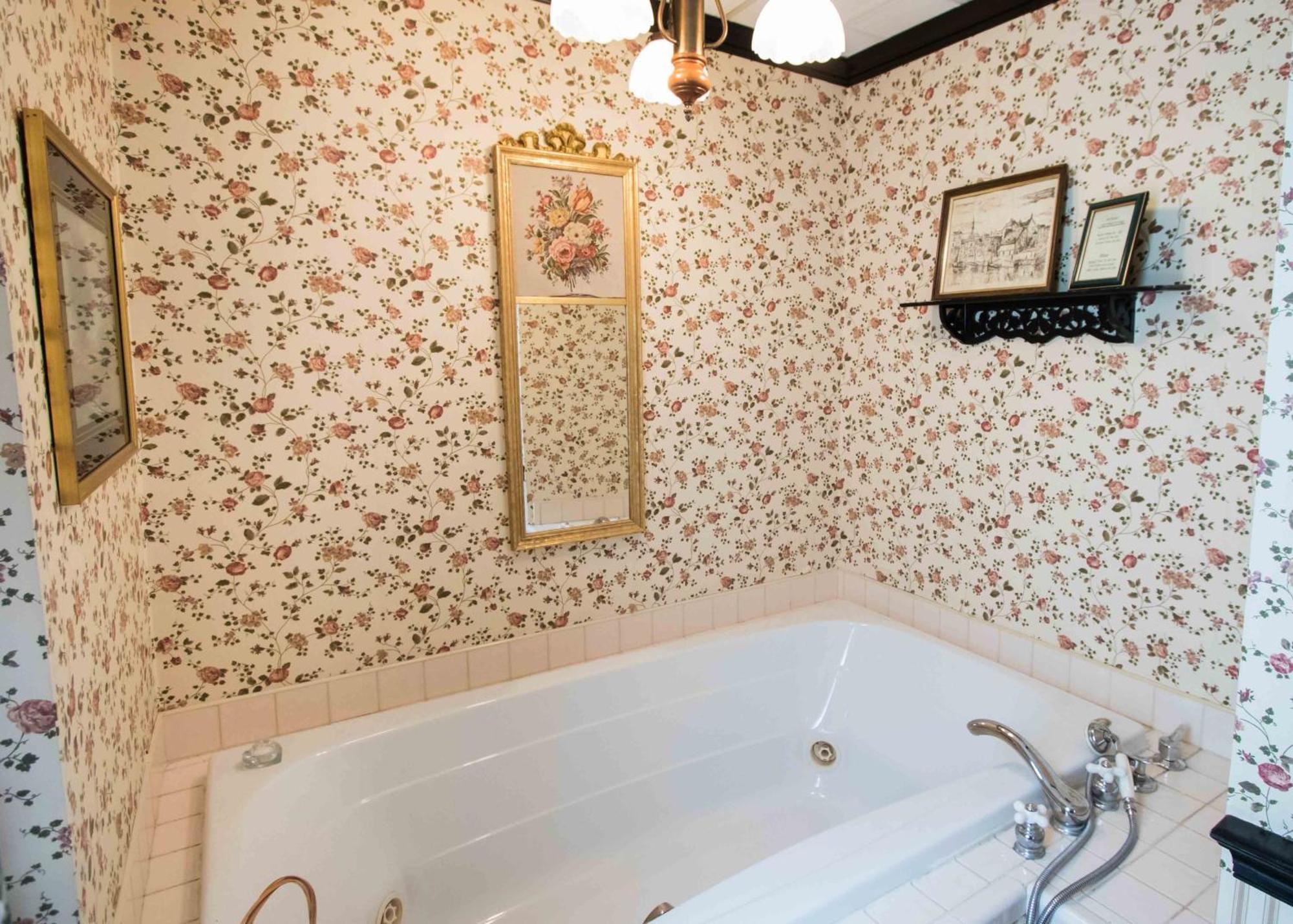 The Globe Bed & Breakfast East Greenville