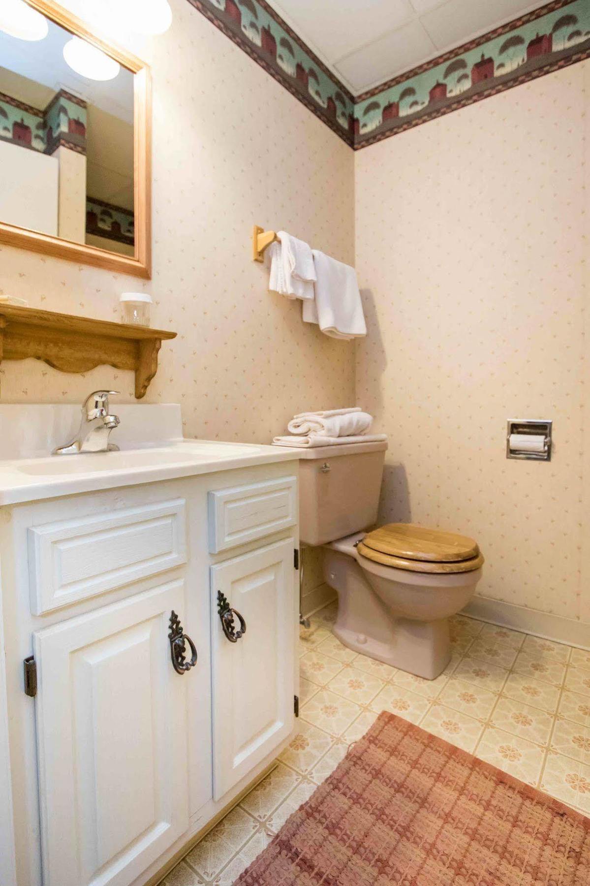 The Globe Bed & Breakfast East Greenville