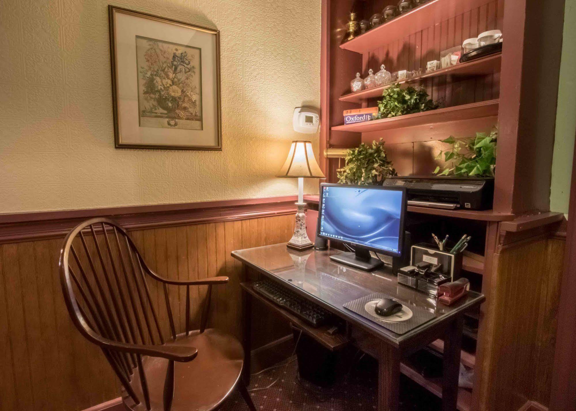 The Globe Bed & Breakfast East Greenville